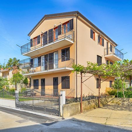 Apartment Ljiljana 1553 Novigrad  Luaran gambar
