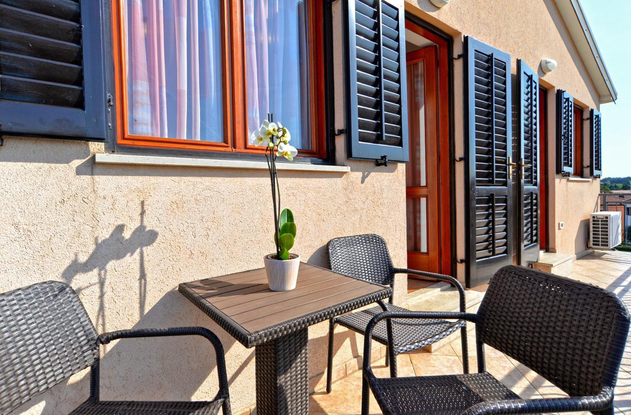 Apartment Ljiljana 1553 Novigrad  Luaran gambar
